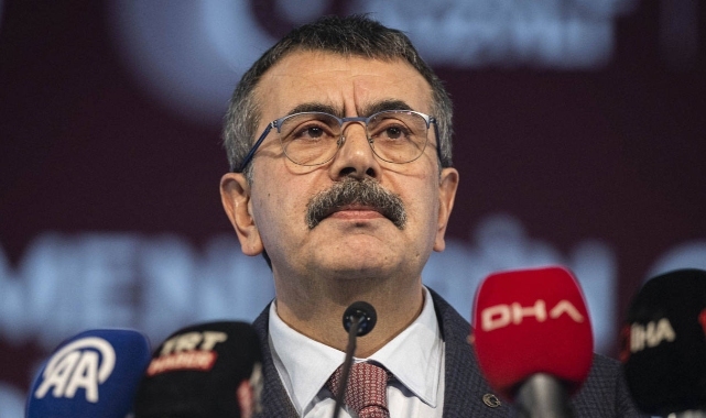 Milli Eğitim Bakanı Yusuf Tekin’den ‘protokol’ geri adımı: Sözde ‘söz konusu değil’miş!