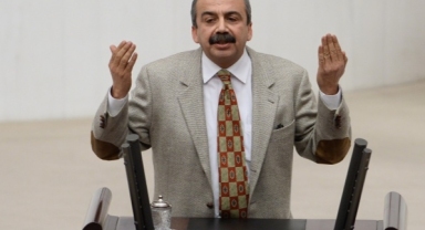 TBMM Başkanvekili Sırrı Süreyya Önder hastaneye kaldırıldı