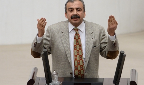TBMM Başkanvekili Sırrı Süreyya Önder hastaneye kaldırıldı