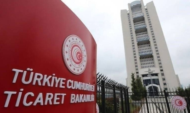 Ticaret Bakanlığı, "kargo iade masraflarını tüketicilerin ödeyeceğine" dair haberlerin gerçek dışı olduğunu bildirdi