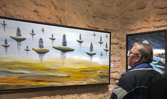 Türkiye'de bir ilk: "Renklerin Senfonisi" Konulu Resim Sergisi Sanatseverlerle Buluştu