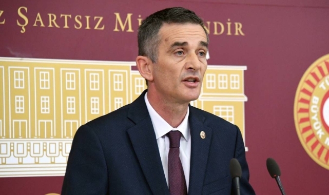 Ümit Dikbayır:  Yoluma bağımsız Sakarya Milletvekili olarak devam edeceğim