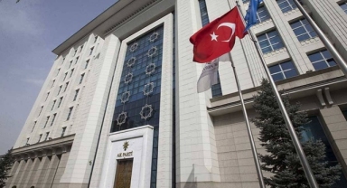 AK Parti'de meclis üyeliği aday adaylığı başvuru süresi uzatıldı
