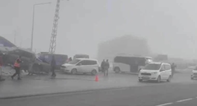 Bitlis’te zincirleme kaza: 18 yaralı