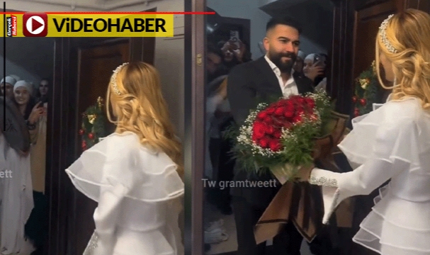 Böyle kız isteme görülmedi... Def çalıp şarkı söyleyerek gelin evine geldiler