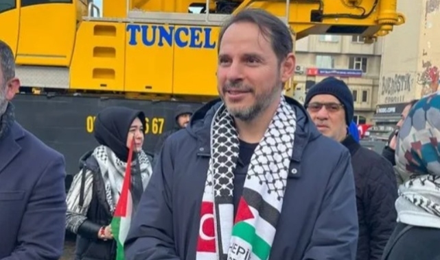 Çağrı da yapmıştı: Berat Albayrak Galata’daki yürüyüşte görüntülendi