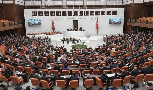 CHP, Meclis'i olağanüstü toplantıya çağırma kararı aldı