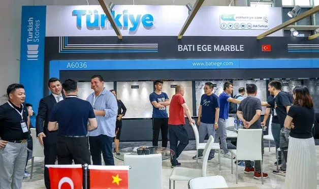 Egeli ihracatçılar Çin'de dijital pazaryeri kuracak