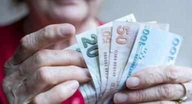 Emekliye ek zam teklifi Komisyonda kabul edildi