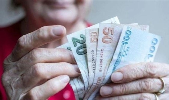Emekliye ek zam teklifi Komisyonda kabul edildi