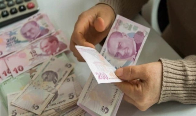 İktidardan emekliler için &#039;yeni bir zam&#039; hazırlığı! İşte kulislerde konuşulan rakam