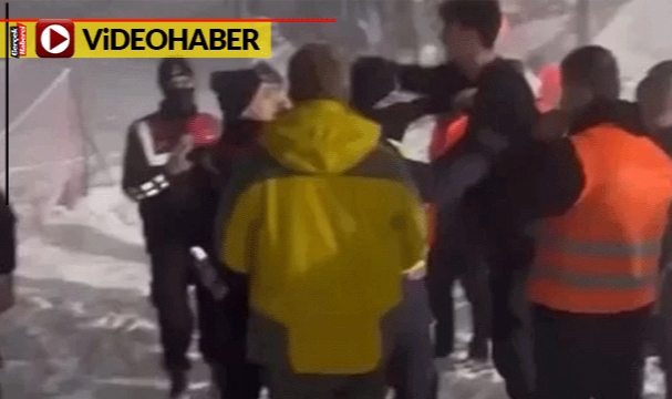 Korkunç olay... Canlarını düşünen çalışanları bıçakladılar