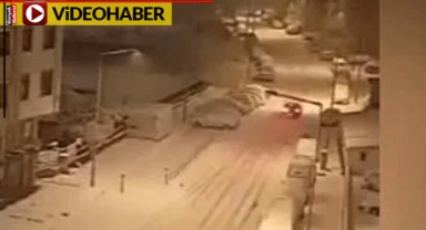 Korna basmadı, otomobilini durdurmadı... Yayaya çarpıp kaçtı