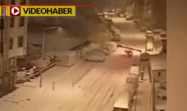 Korna basmadı, otomobilini durdurmadı... Yayaya çarpıp kaçtı