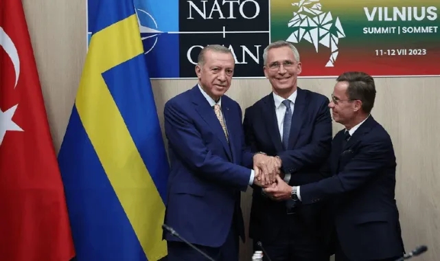 Türkiye'nin İsveç'in NATO'ya katılımını onaylaması dünyada nasıl yankı buldu?