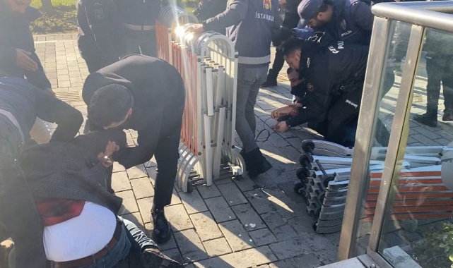 Zammı az bulan taksiciler, UKOME binasına saldırdı: Gözaltılar var