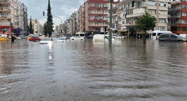 AFAD: Aşırı yağıştan etkilenen yerlerde 989 kişi tahliye edildi