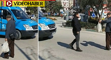 AK Parti seçim aracını durdurup poşetini gösterdi: Şuraya bak şuraya... 200 lira burası