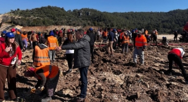 Akbelen’i yok edenler öğrencileri kandırmış