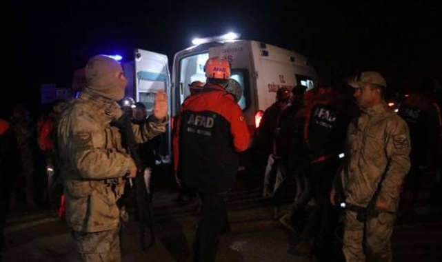 Bakan Koca'dan helikopter kazasında yaralanan teknisyene ilişkin açıklama: Yoğun bakımda tedavisine devam ediliyor