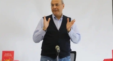 Barış Akademisyeni Bülent Şık, görevine iade edildi