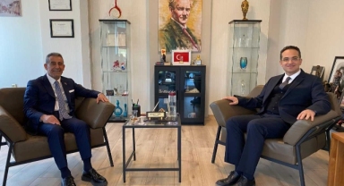 Bornova Belediye Başkan Adayı Çayır’dan mevcut başkan ve eski başkanlara ziyaret