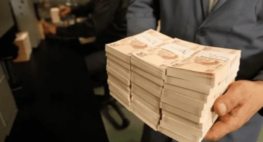 Bütçe 150,7 milyar lira açık verdi
