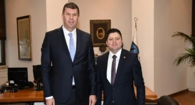 CHP'de 'Kadıköy uzlaşması': Yeni aday mevcut başkanı ziyaret etti