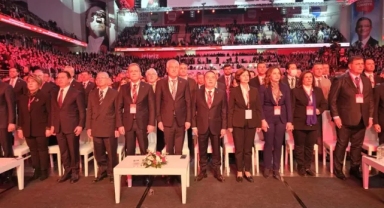 CHP Hatay'da Lütfü Savaş'ı ilan etmedi