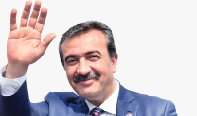 Çukurova Belediye Başkanı Soner Çetin, CHP'den istifa etti