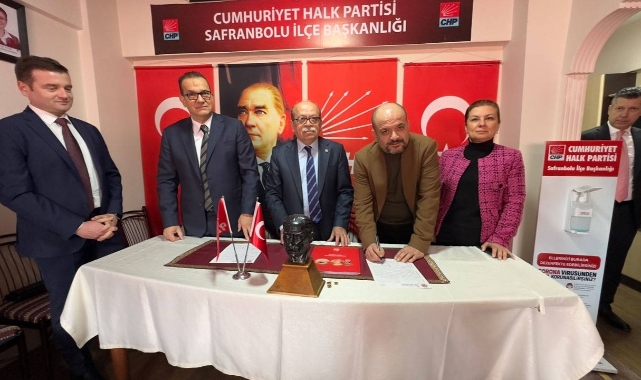 DEVA ve İYİ Parti’den ayrılıp CHP’ye katıldılar