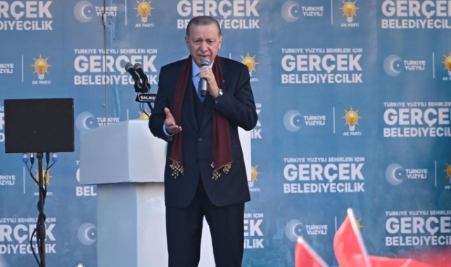 Erdoğan: Birileri “Son dakikaya kaldık, aday listelerini yetiştiremedik' numarasıyla milleti kandırmaya çalışıyor