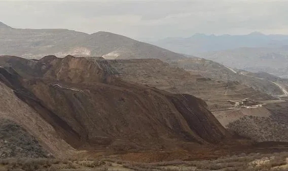 Erzincan'da Sabırlı Deresi'nin Fırat Nehri'ne ulaştığı menfezin kapakları kapatıldı