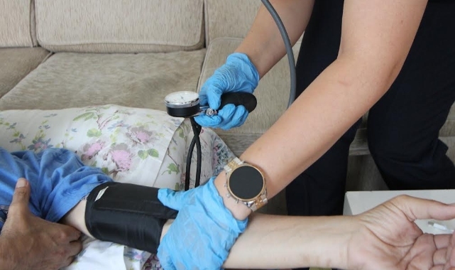 ESDEM 1 yılda yaklaşık 4 bin kişiye şifa oldu