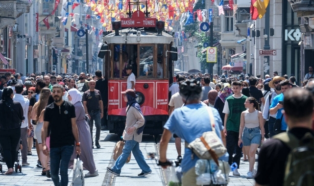 İstanbul'da yaşamanın maliyeti 3 asgari ücreti aştı