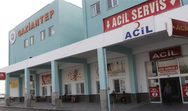 Sağlıkta şiddet: Gaziantep&#039;te hasta kaydı yaptırmayan şahıs doktora saldırdı