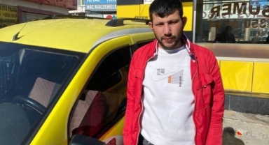Taksi şoförü aracına aldığı müşterisi tarafından bıçaklandı!
