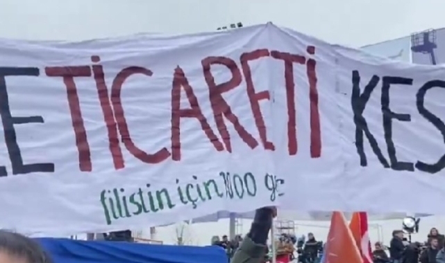 AK Parti'nin Ankara mitinginde pankart krizi