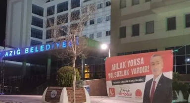 AK Parti-Yeniden Refah gerilimi tırmanıyor: Pankartlarını söktüler