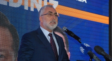Bakan Işıkhan CHP'li belediyeleri hedef aldı, Turgut Altınok'a oy istedi!