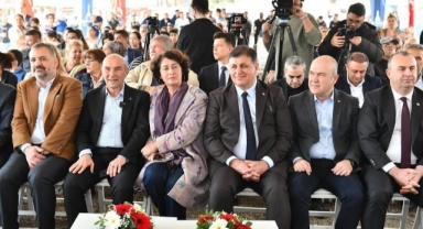 Başkan Tugay: Kentin geleceğini de planlamak adına önemli çalışmalar yaptık