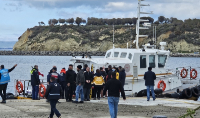 Çanakkale'de göçmenleri taşıyan bot battı: Ölenler arasında bebek ve çocuklar da var!