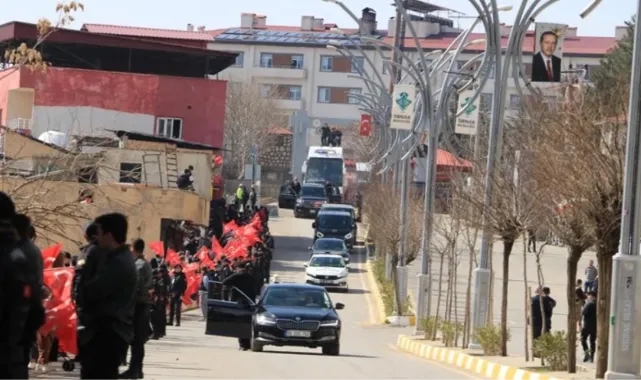 Cumhurbaşkanı Erdoğan’ın koruma ekibi kaza geçirdi: 1 polis şehit oldu