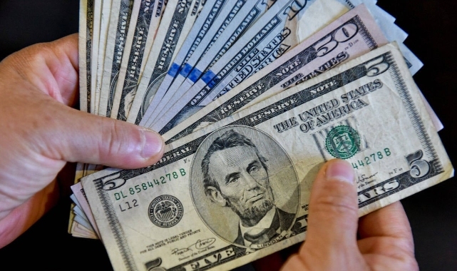 Dolar/TL'de bir rekor daha!