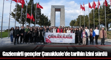 Gaziemirli gençler Çanakkale’de tarihin izini sürdü