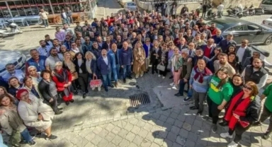 Kuşadası'nda 150 kişi Gelecek Partisi’nden CHP’ye geçti