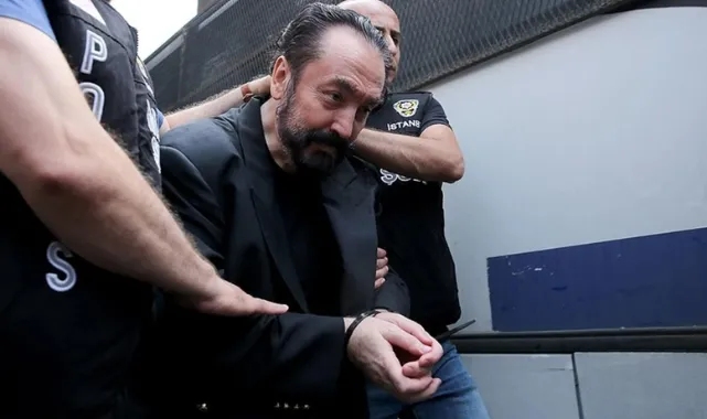 Oktar'ın cezaevi vukuatları: Genç kadın avukatlar önce vekalet aldı sonra başörtülerini çıkardı