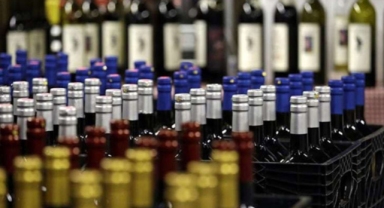 Piyasaya sürmeye hazırlanıyordu: Mersin'de 210 litre sahte içki ele geçirildi
