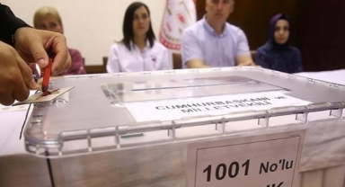 Sandık kurullarında çalışacak kamu görevlilerine 1 Nisan'da idari izin verilecek