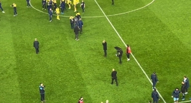 Trabzon'da maç sonu saha karıştı!